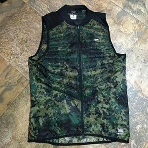 New Mens Nike Camo Vest Med